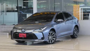 Toyota COROLLA 1.8 HEV Premium ปี 2023 รถบ้านมือเดียว Warranty2027 ใช้น้อยเข้าศูนย์ตลอด ออกรถ0บาท