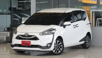 Toyota Sienta 1.5 V ปี 2022 ใช้น้อย6x,xxxโล เข้าศูนย์ตลอด รถบ้านมือเดียว ไม่เคยติดแก๊ส ออกรถ0บาท