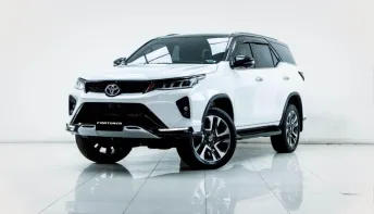 2B096 TOYOTA FORTUNER 2.4 LEGENDER 4WD AT 2020