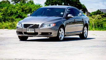 2010 Volvo S80 2.5 FT รถเก๋ง 4 ประตู