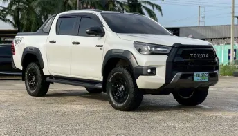 TOYOTA Hilux Revo Rocco 2.4 Double Cab 2WD ปี 2021จด2022 สีขาว เกียร์ออโต้
