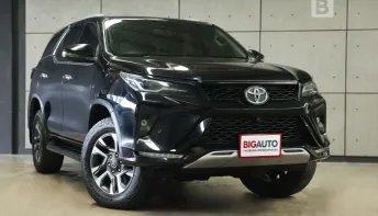 2022 Toyota FORTUNER 2.4 Leader V 4WD SUV AT ไมล์แท้ 5 หมื่น Warranty5 ปี 150,000KM B9164