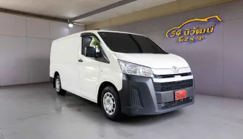 2020 TOYOTA HIACE 2.8 ECONOMY MT