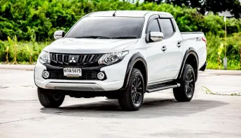 2017 Mitsubishi TRITON 2.4 รถกระบะ