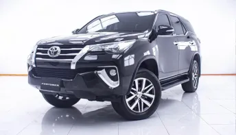 1E258 TOYOTA FORTUNER 2.8 V 2WD AT 2015