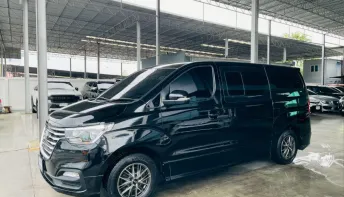 HYUNDAI H-1 2.5 ELITE ปี 2020 รถสวย สภาพพร้อมใช้ ไมล์น้อย 7 หมื่นโล 11 ที่นั่ง รับประกันตัวถังสวย