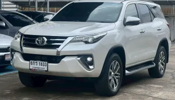 Toyota Fortuner 2.4 V 2017 รถสภาพดีพร้อมใช้งาน