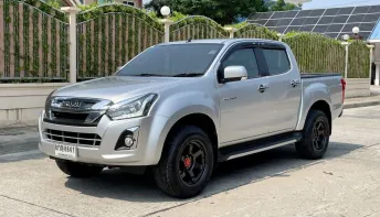 ISUZU D-MAX BLUE POWER CAB-4 HI-LANDER 1.9 DDI L (MNC) ปี 2019 เกียร์MANUAL สภาพนางฟ้า