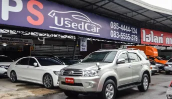 Toyota Fortuner 2.7 V ปี 2011