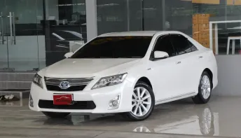 Toyota CAMRY 2.5 Hybrid DVD ปี 2012 เปลี่ยนแบตปี2022 รถบ้านแท้ๆ เข้าศูนย์ตลอด สวยเดิม ออกรถ0บาท