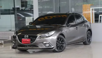 Mazda 3 2.0 S Sports ปี 2015 ไมล์แท้7x,xxxโล รถบ้านแท้ๆ ไม่เคยติดแก๊ส สวยเดิมทั้งคัน ออกรถ0บาท