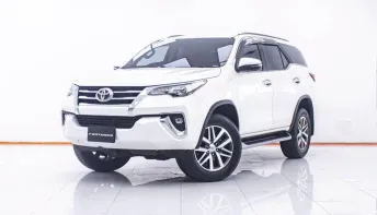 1E296 TOYOTA FORTUNER 2.4 V 2WD AT 2021