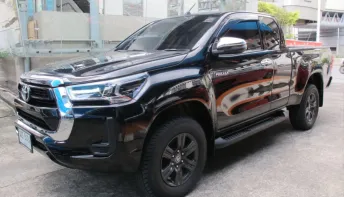 2022 TOYOTA REVO CAB 2.4 ENTRY PRERUNNER เกียร์ธรรมดา สีดำ รถสวยสภาพใหม่ มือเดียว ฟรีดาวน์