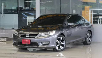 Honda ACCORD 2.4 TECH ปี 2013 Sunroof รถบ้านแท้ๆ ไม่เคยติดแก๊สแน่นอน ใช้น้อยเข้าศูนย์ตลอด ฟรีดาวน์