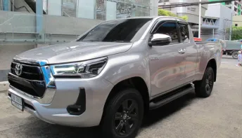 2022 Toyota Hilux Revo 2.4 ENTRY Prerunner รถกระบะ รถสวยสภาพใหม่ มือเดียว  ฟรีดาวน์