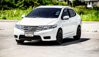 2013 Honda CITY 1.5 CNG รถเก๋ง 4 ประตู
