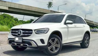 Mercedes-Benz GLC 220d 4 Matic Facelift ปี 2020 จด 2022 สีขาว