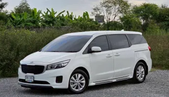 KIA GRAND CARNIVAL CRDi (LX) (11 ที่นั่ง) ปี 2017 มือแรก ดูแลถึง เซอร์วิสศูนย์ทุกระยะ
