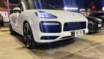 Porsche Cayenne Coupe Platinum Edition ปี 2023