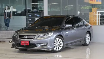 Honda ACCORD 2.0 EL ปี 2013 รถบ้านแท้ๆ ไม่เคยติดแก๊สแน่นอน ใช้น้อยเข้าศูนย์ตลอด ออกรถ0บาท
