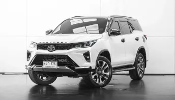2022 TT Fortuner 2.4LEGENDER BLACKTOP  2WD A/T