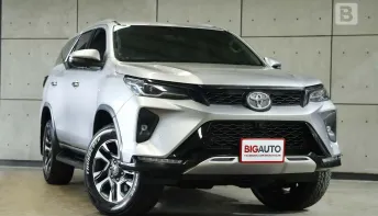 2022 Toyota FORTUNER 2.4 Leader V 4WD SUV AT ไมล์แท้ 7 หมื่น Warranty 5 ปี 150,000 KM B9175