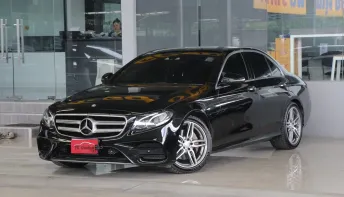 Mercedes-Benz E-Class 2.0 E220d AMG ปี 2017 รถบ้านแท้ๆ ใช้น้อยเข้าศูนย์ตลอด สวยเดิมทั้งคัน ฟรีดาวน์