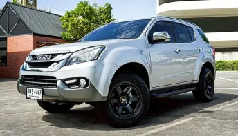 2015 Isuzu MU-X 3.0  DVD SUV