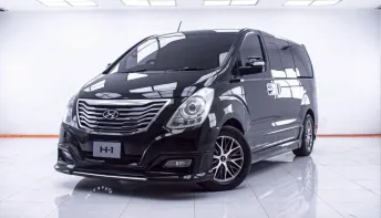 1E217 HYUNDAI H1 2.5 DELUXE AT 2010