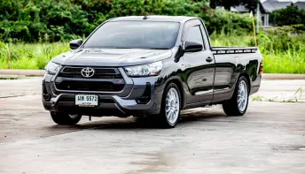 2023 Toyota Hilux Revo 2.4 รถกระบะ 