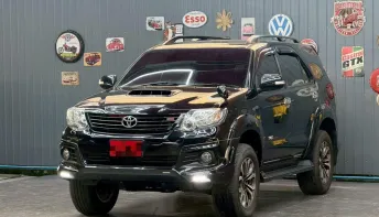 TOYOTA FORTUNER 3.0 TRD Sportivo 4WD ปี 2015