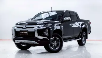 5C256 MITSUBISHI TRITON 2.4 GLS PLUS DOUBLE CAB MT 2019