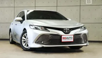 2020 Toyota CAMRY 2.0 G Sedan AT ไมล์แท้ สภาพตัวรถโดยรวมเรียบร้อยทั้งภายนอกและภายใน B6375