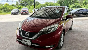 Nissan Note 1.2 V เกียร์ออโต้ ปี 2017 ผ่อนเริ่มต้น 4,*** บาท