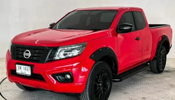 Nissan Navara NP300 King Cab 2.5 Calibre E Black Edition ปี 2019/2020 ผ่อนเริ่มต้น 6,*** บาท