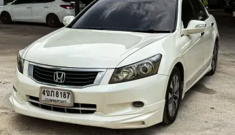 Honda Accord 2.0 E เกียร์ออโต้ ปี 2010  ผ่อนเริ่มต้น 4,*** บาท