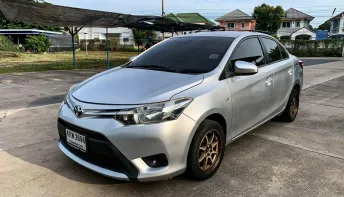Toyota Vios 1.5 J ออโต้ ปี 2015 ผ่อนเริ่มต้น 3,*** บาท