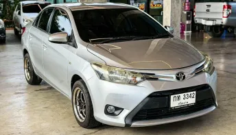 Toyota Vios 1.5 E เกียร์ออโต้ ปี 2013/2014 ผ่อนเริ่มต้น 4,*** บาท
