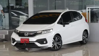 Honda JAZZ 1.5 i-VTEC RS ปี 2019 รถบ้านมือเดียว ไมล์แท้7x,xxxโล เข้าศูนย์ตลอด สวยเดิม ออกรถ0บาท