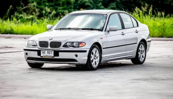 2003 BMW 3 Series 2.0 318i รถเก๋ง 4 ประตู 