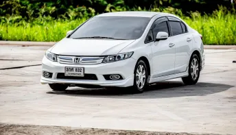 2013 Honda CIVIC อื่นๆ รถเก๋ง 4 ประตู 