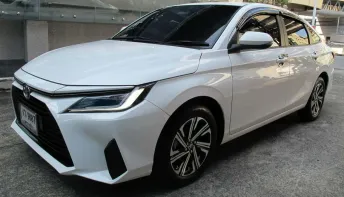 2024 TOYOTA YARIS ATIV 1.2 SMART AUTO สีขาว รถสวยสภาพใหม่ มือเดียว ฟรีดาวน์