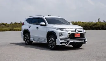 2019 MITSUBISHI PAJERO SPORT 2.4 GT PREMIUM 4WD. MINOR CHANGE AT