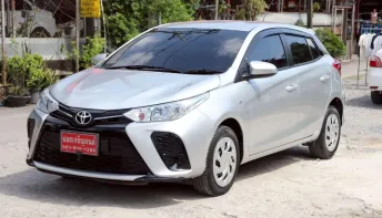 2022 Toyota YARIS 1.2 Entry รถเก๋ง 5 ประตู ผ่อน 7,xxx.-/6ปี