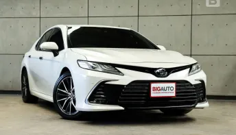 2022 Toyota CAMRY 2.5 Premium Sedan AT ไมล์แท้ รับประกันตัวรถ 5 ปี 150,000 KM B5208