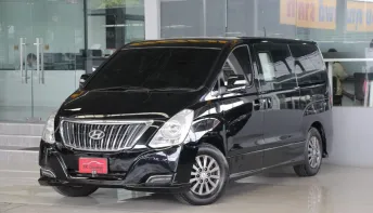 Hyundai H-1 2.5 Deluxe ปี 2018 รถบ้านมือเดียว ใช้น้อยเข้าศูนย์ตลอด สวยเดิมทั้งคัน ออกรถ0บาท