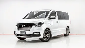 3B216 HYUNDAI H-1 2.5 LIMITED III AT 2020