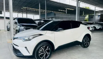 TOYOTA CH-R 1.8 HV HI 2020 รถสวย มือแรกออกห้าง สภาพพร้อมใช้ ไมล์น้อย TOP สุด รับประกันตัวถังสวย