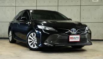 2020 Toyota CAMRY 2.5 Hybrid Sedan AT ไมล์แท้ มือเเรกจากป้ายเเดง สภาพโดยรวมไม่ต่างจากรถใหม่ B3461