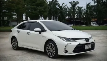 Toyota Corolla Altis 1.8 Hybrid High ปี 2019 จด 2020